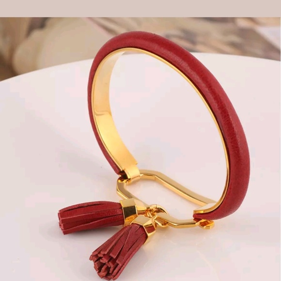 *NWT* Tory Burch tassel/leather/16k gold bracelet - Picture 6 of 8